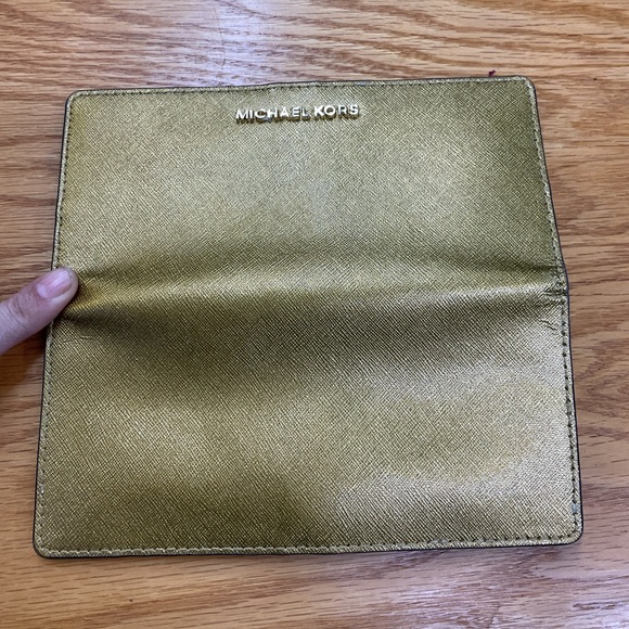 Michael Kors wallet - Picture 4 of 5